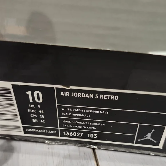 Air Jordan 5 Retro White Sneakers - Picture 6 of 6